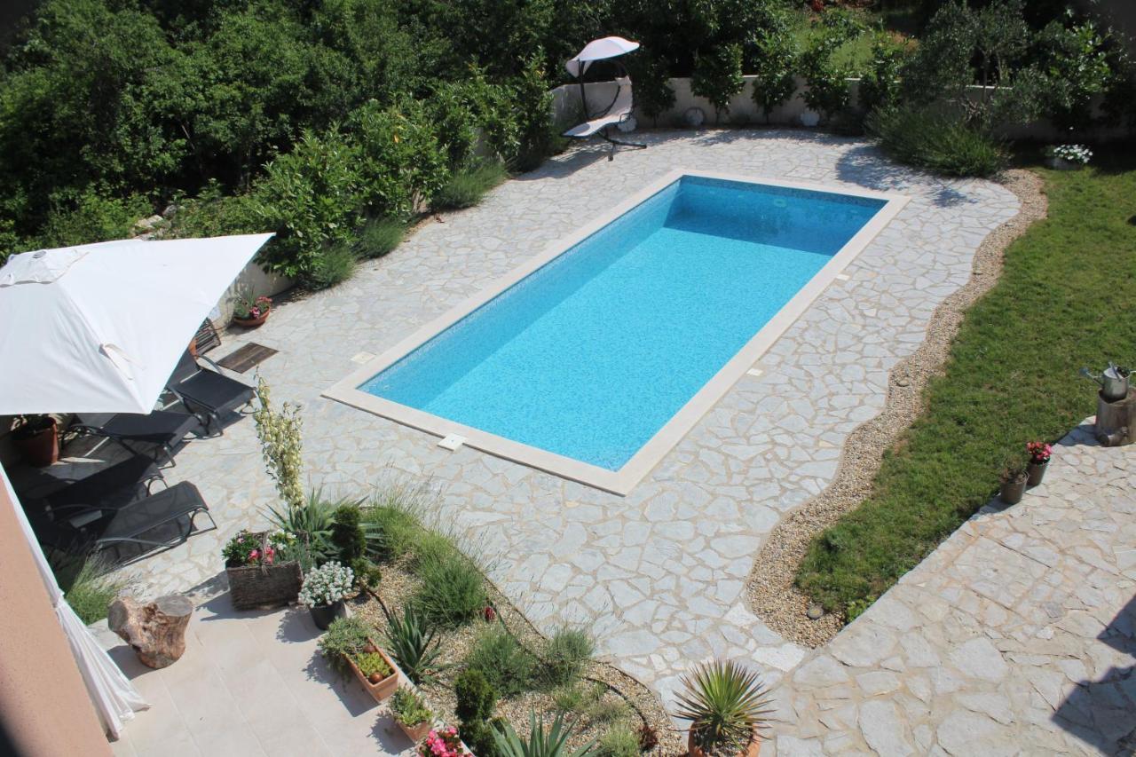Villa Calma, Recharge Your Body And Mind Gabonjin Exterior photo